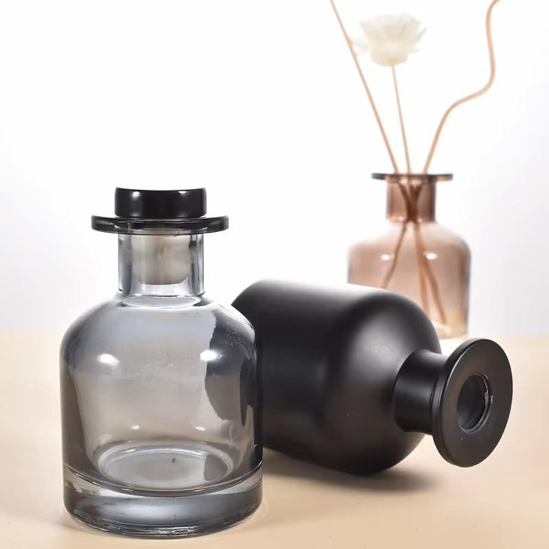 China Round Frosted Luxury Reed Diffuser Bottle Glass
