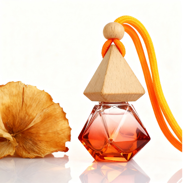 Wholesale diamond shape 8ml Hanging Perfume Car Diffuser Empty Car air Freshener Perfume Glass Bottle