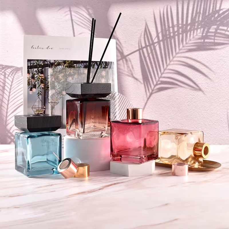 custom Classic 200ml Square gradient empty Reed Diffuser Bottle