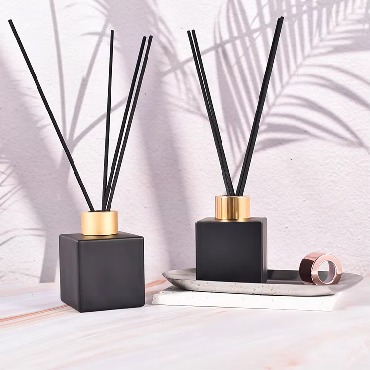 50ml 100ml 150ml Luxury Matte Black Diffuser Glass Bottle