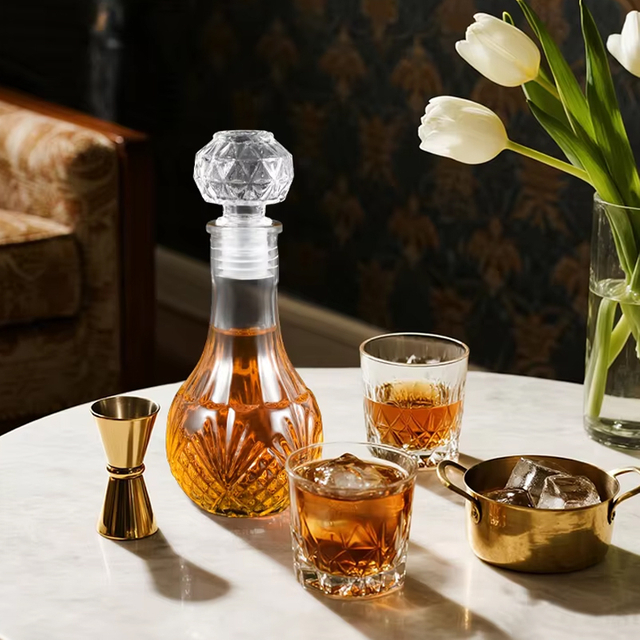 Crystal Whiskey Glass Decanter Set